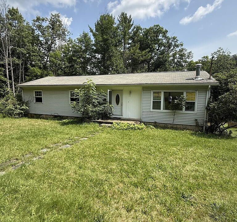 1st image of 392 Beartown Rd