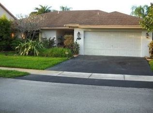 9821 SW 14th St, Pembroke Pines, FL 33025