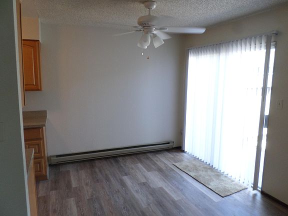 4th image of 350 Smalley Ave APT 3