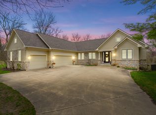 6229 E Bay Ln, Richland, MI