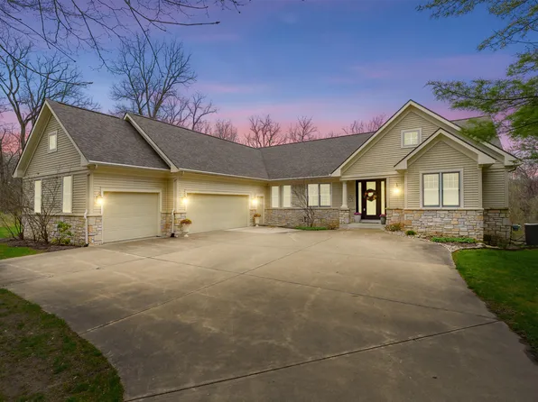 6229 E Bay Ln, Richland, MI 49083