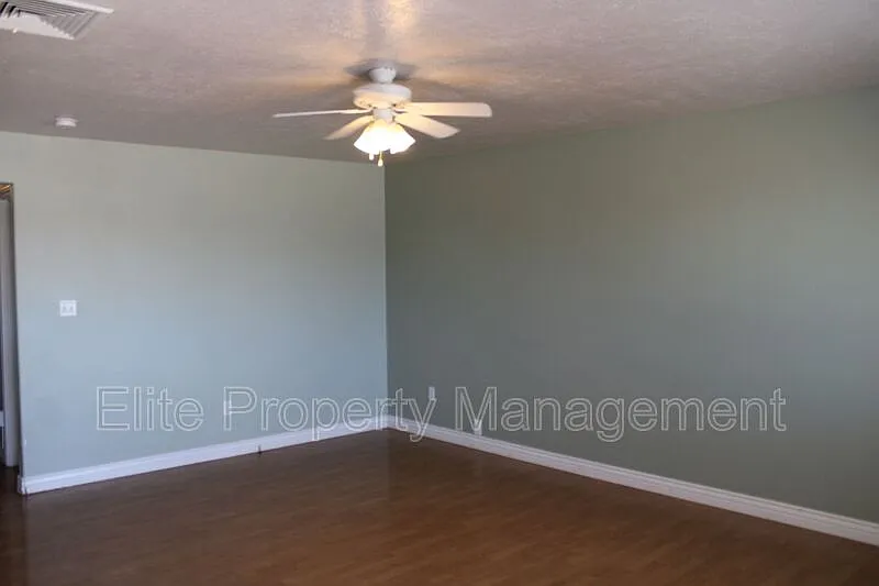 2 bed, 2.0 bath, 1014 sqft, $1,475 — Photo 2