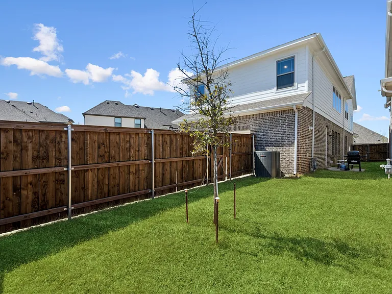 2121 Tolleson Dr — Photo 22