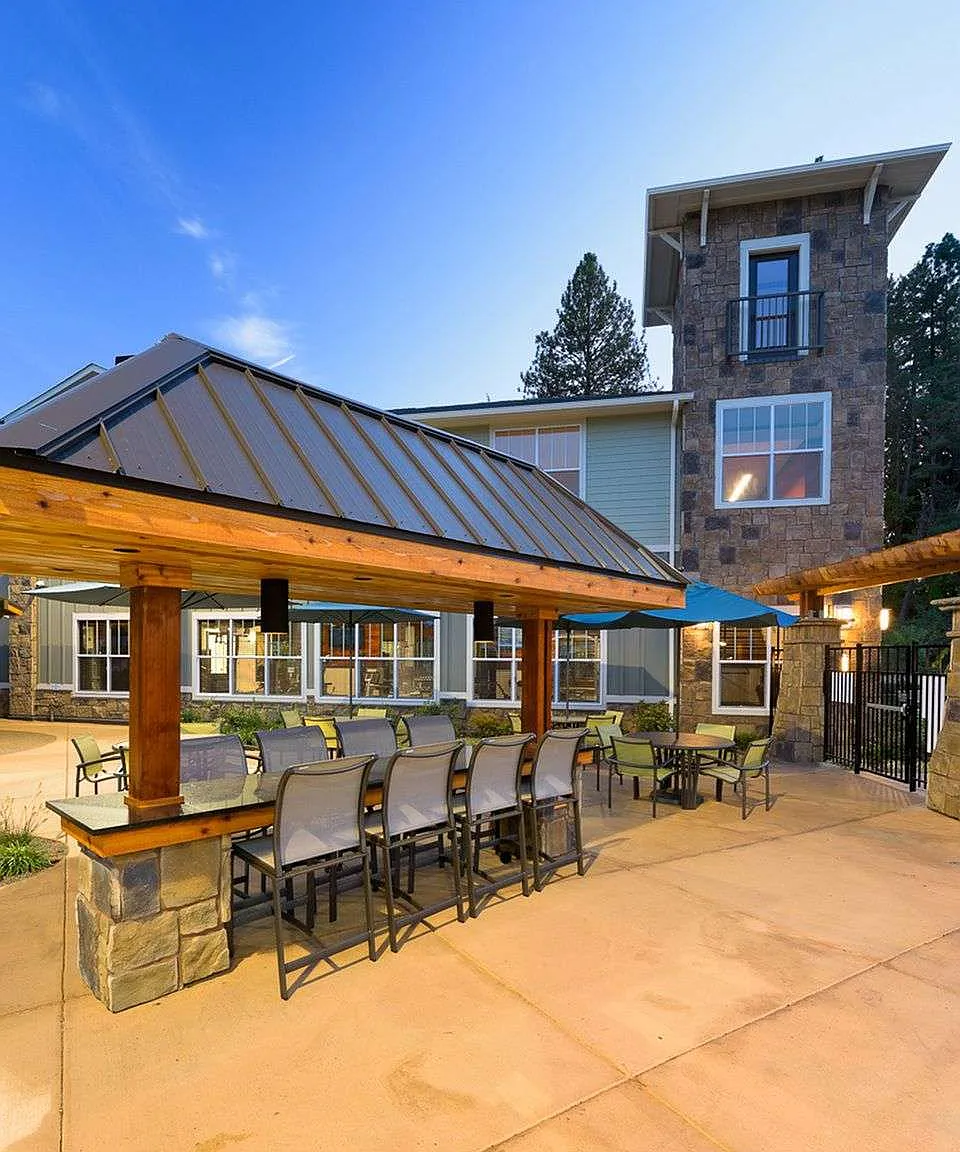 Yugo Easton Corvallis — Photo 4