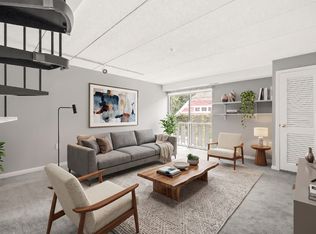 17 Healey St APT 201, Cambridge, MA 02138