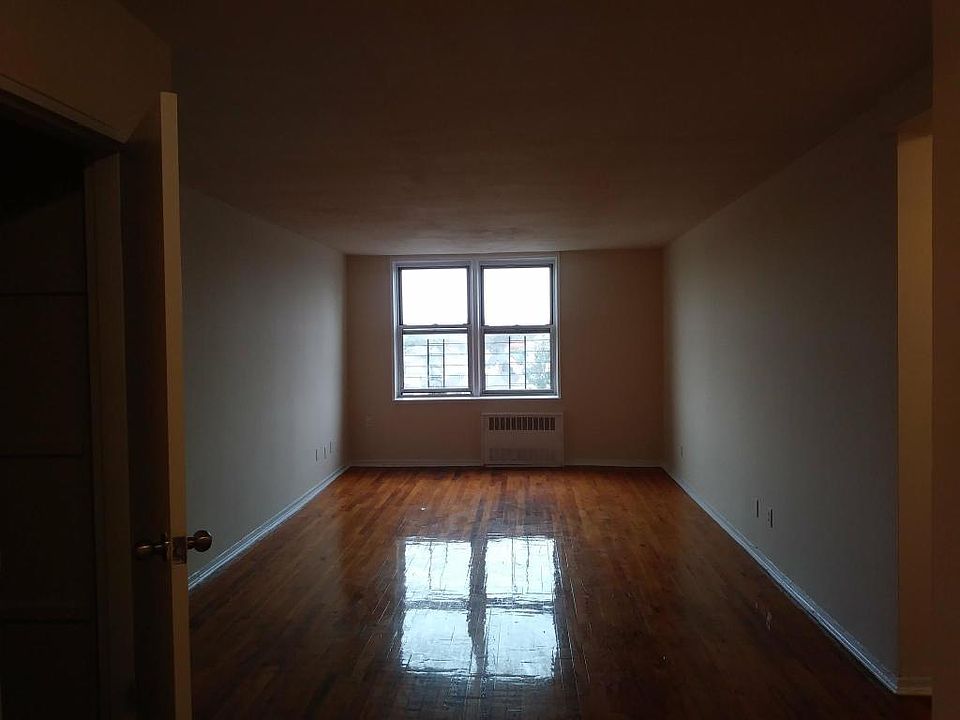 2nd image of 17290 Highland Ave APT 1A