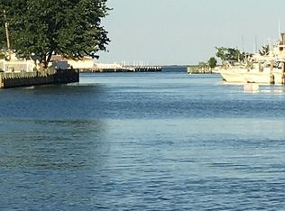 23 Peg Leg Way, Waretown, NJ 08758