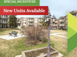 7220 144th Ave NW, Edmonton, AB T5C3E4