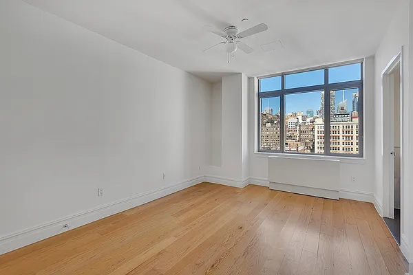 Rented by CORE | media 31