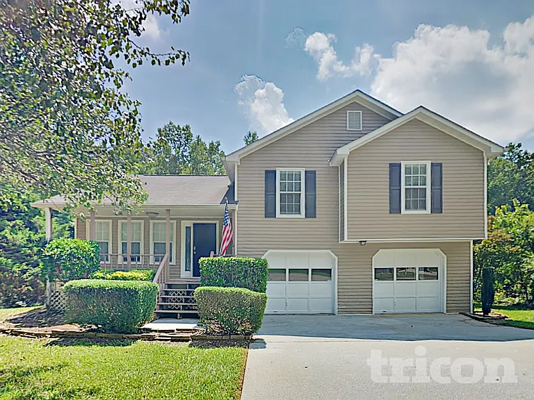 726 Westbury Dr — Photo 16
