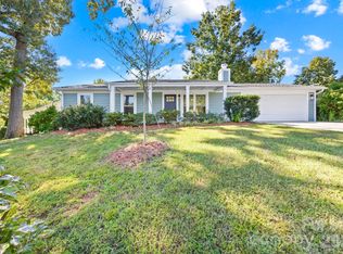 4900 Cricklewood Ln, Charlotte, NC 28212