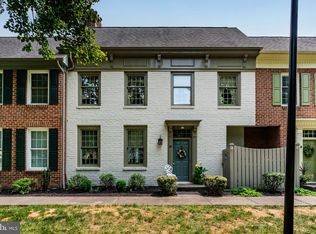 19 Kensington Sq, Mechanicsburg, PA 17050