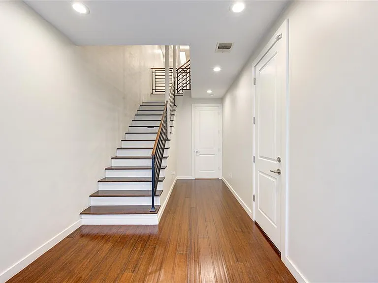 605 Jewett St — Photo 8