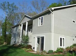 209 Starkey Dr, Newcomerstown, OH 43832