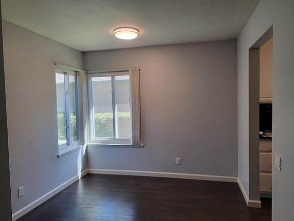 4th image of 637 Balfour Dr