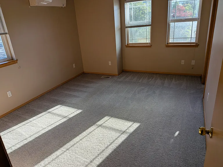 2nd upper bed room