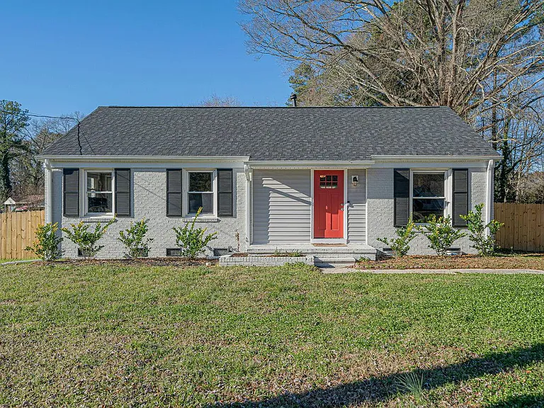 3322 Bell Dr — Photo 3