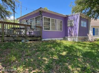 8520 Reed Dr, Emerald Isle, NC 28594