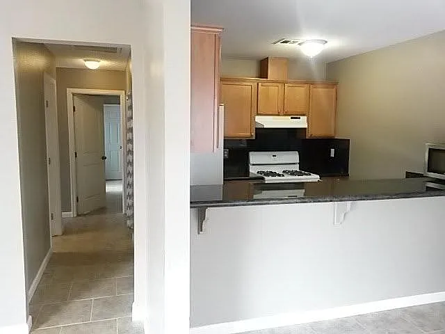 3922 Calle Del Sol — Photo 4