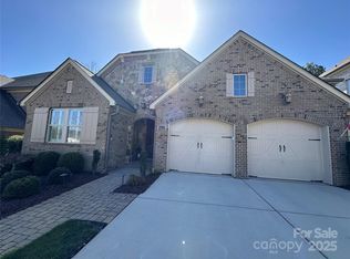 9218 Robbins Preserve Rd, Cornelius, NC 28031