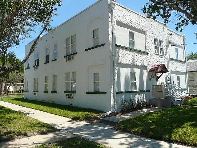 1st image of 2365 16th Ave APT 3