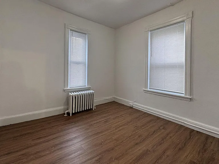 426 N Robinson St — Photo 7