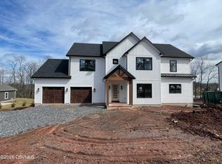 217 Hardscrabble Ln, Lewisburg, PA 17837