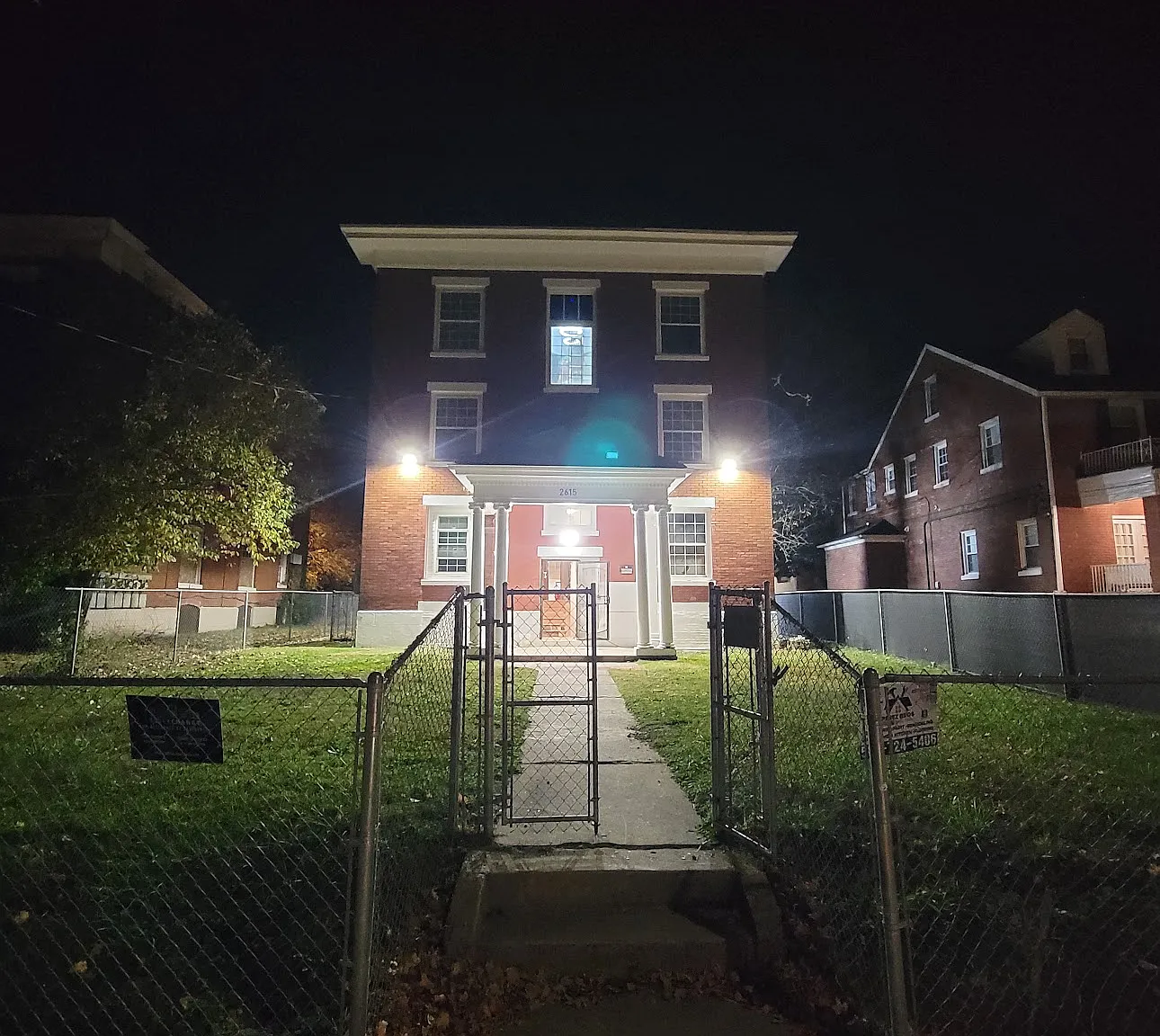 2 bed, 800 sqft, $900 — Photo 1