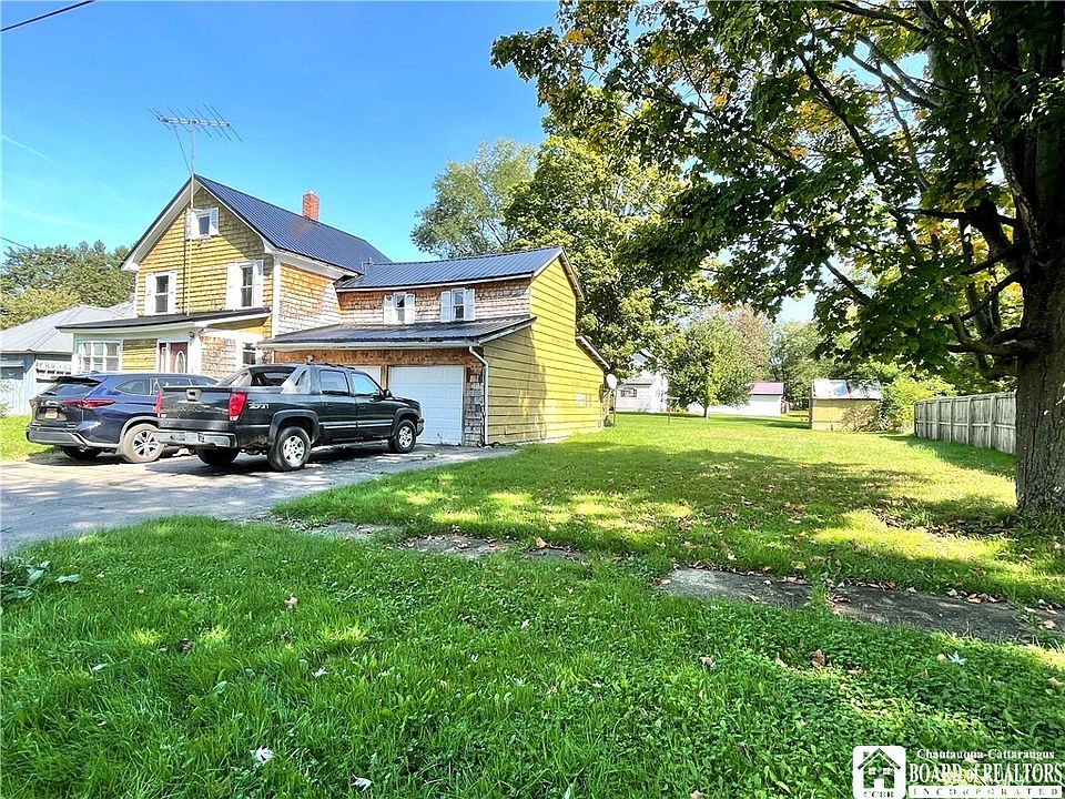 2 Willow St, Franklinville, NY 14737 Zillow