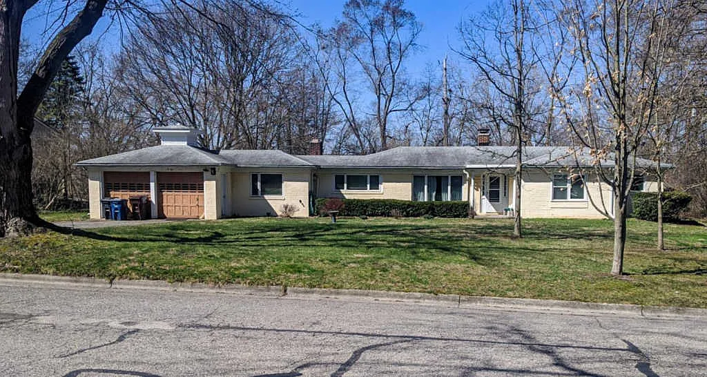 314 Hilldale Dr photo 1