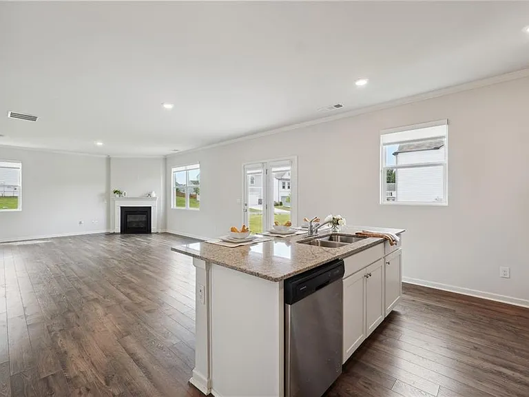 100 Fernbrook Trl — Photo 6
