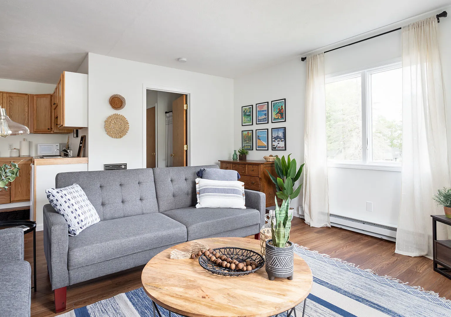 1 bed, 700 sqft, $1,400 — Photo 3