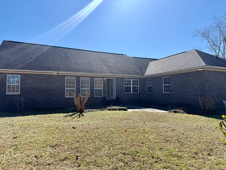 1005 Houndsbark Ct — Photo 4