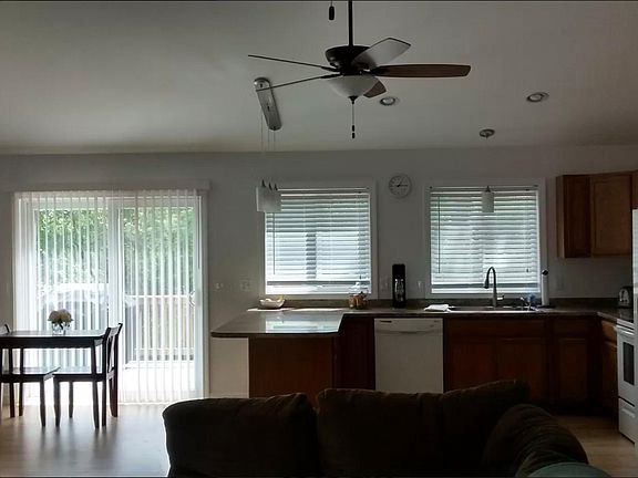5th image of 23 Lake Ave