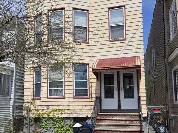 697 State Street, Albany, NY 12203