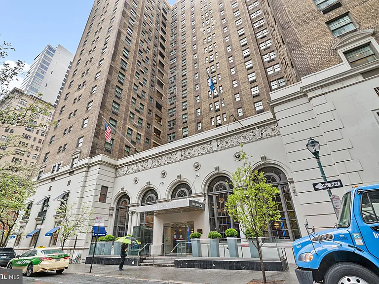 1701 Locust St #15-1901 — Photo 24
