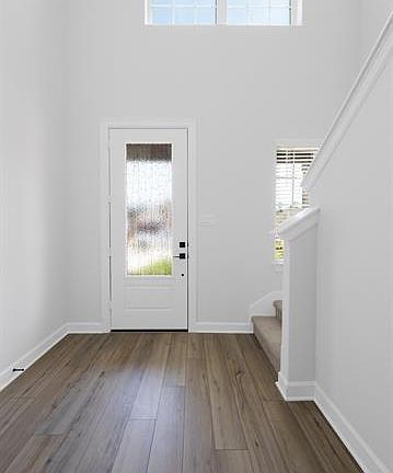 2nd image of 821 Dawn Redwood Ct