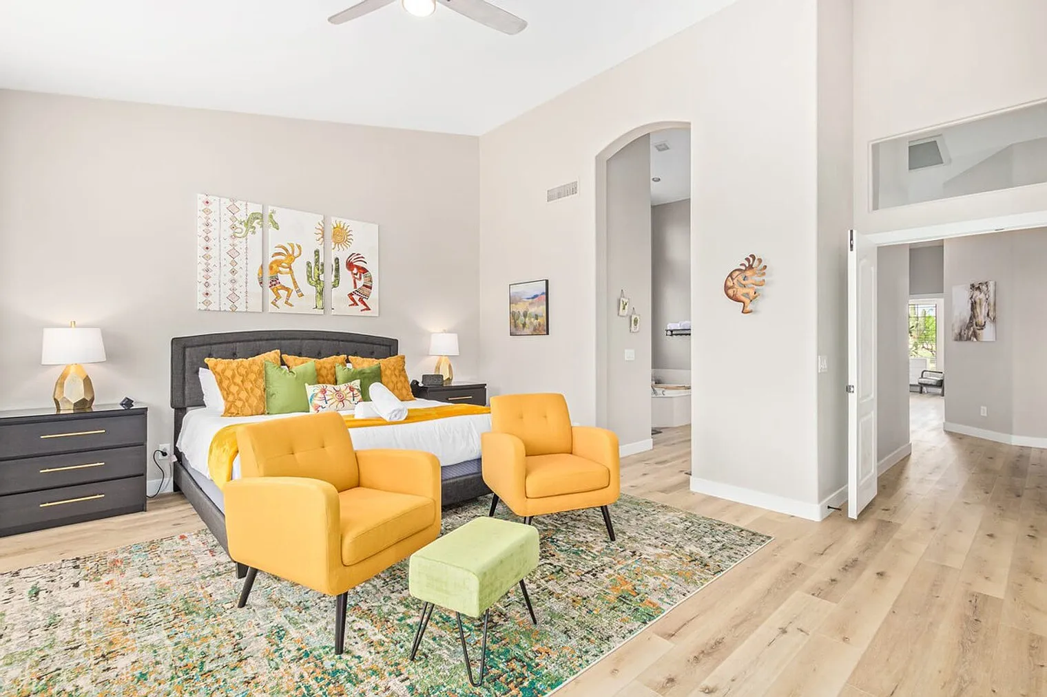 3 bed, 2.0 bath, 2206 sqft, $5,098 — Photo 3