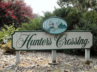 212 Nuthatch Ct #212, Three Bridges, NJ 08887