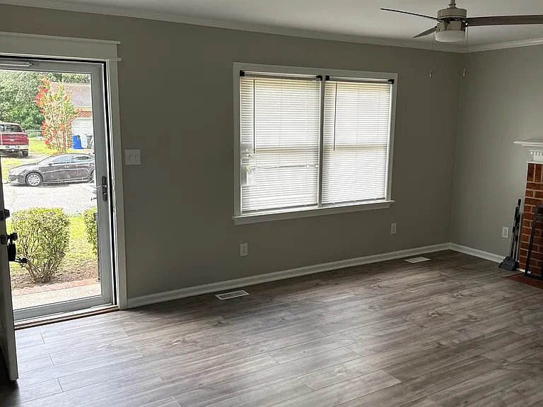 912 Wheeler Dr — Photo 8