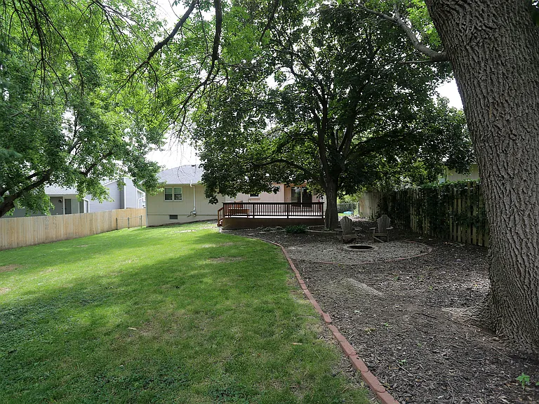 6734 S 73rd Ave — Photo 51