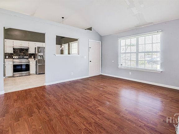 5th image of 123 Berwick Lakes Boulevard