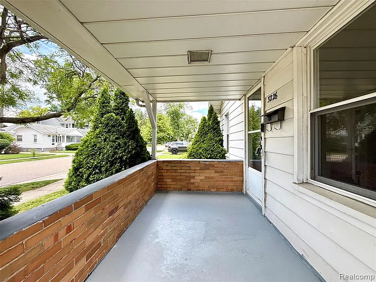 3226 Grayson St — Photo 13