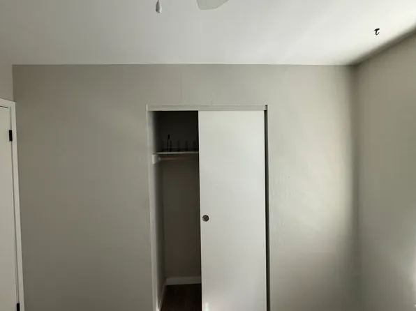 8929 Salmon Falls Dr, Sacramento, CA 95826