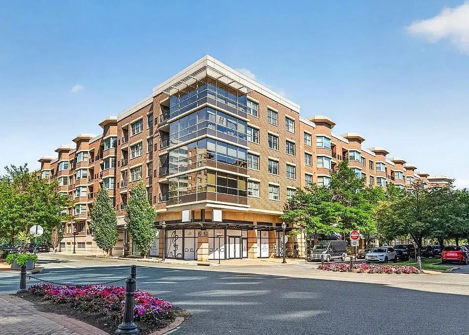 20 Avenue At Port Imperial #531