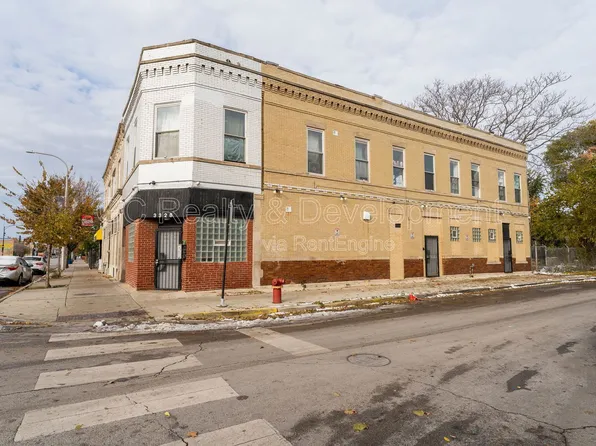 3328 W Chicago Ave Unit 2R, Chicago, IL 60651