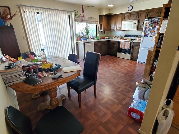4th image of 37760 Rudall Ave