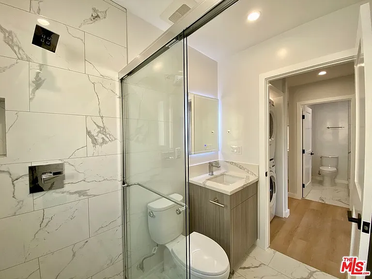 3207 W 3rd St #3 — Photo 16