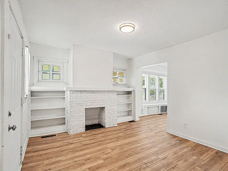 5013 S Benton Ave — Photo 6