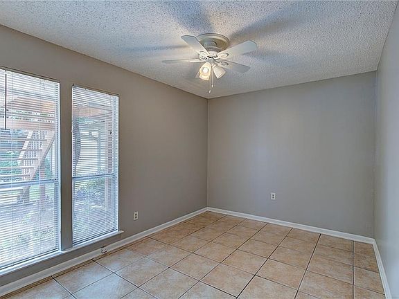 4th image of 8612 Bowling Green Dr #A